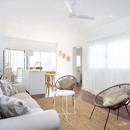 Home2book Stylish With Terrace In Cruz