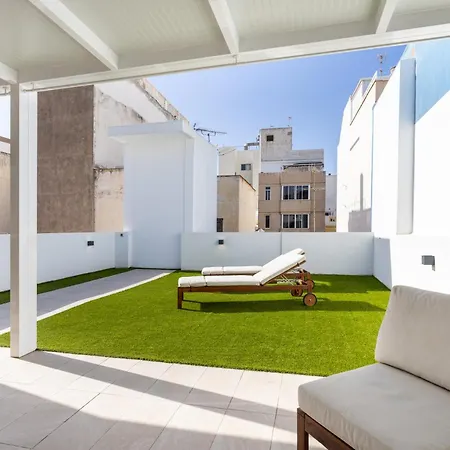 Home2book Stylish With Terrace In Cruz