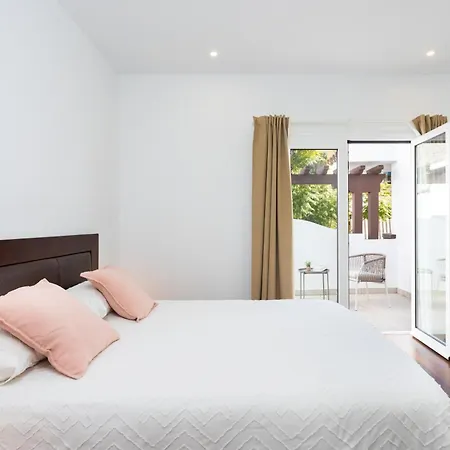 Home2book Stylish With Terrace In Cruz