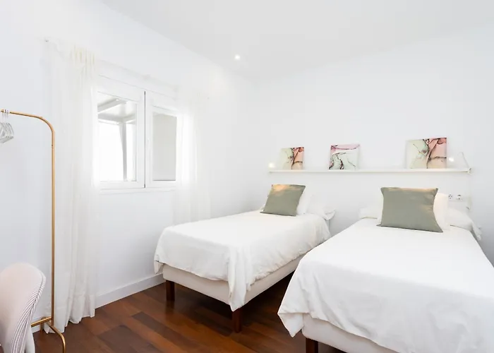 Home2book Stylish With Terrace In Cruz